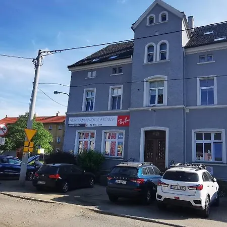Klimatyczny Apartament Nr 8 Z Widokiem Na Gory Sowie Bielawa  Exterior foto