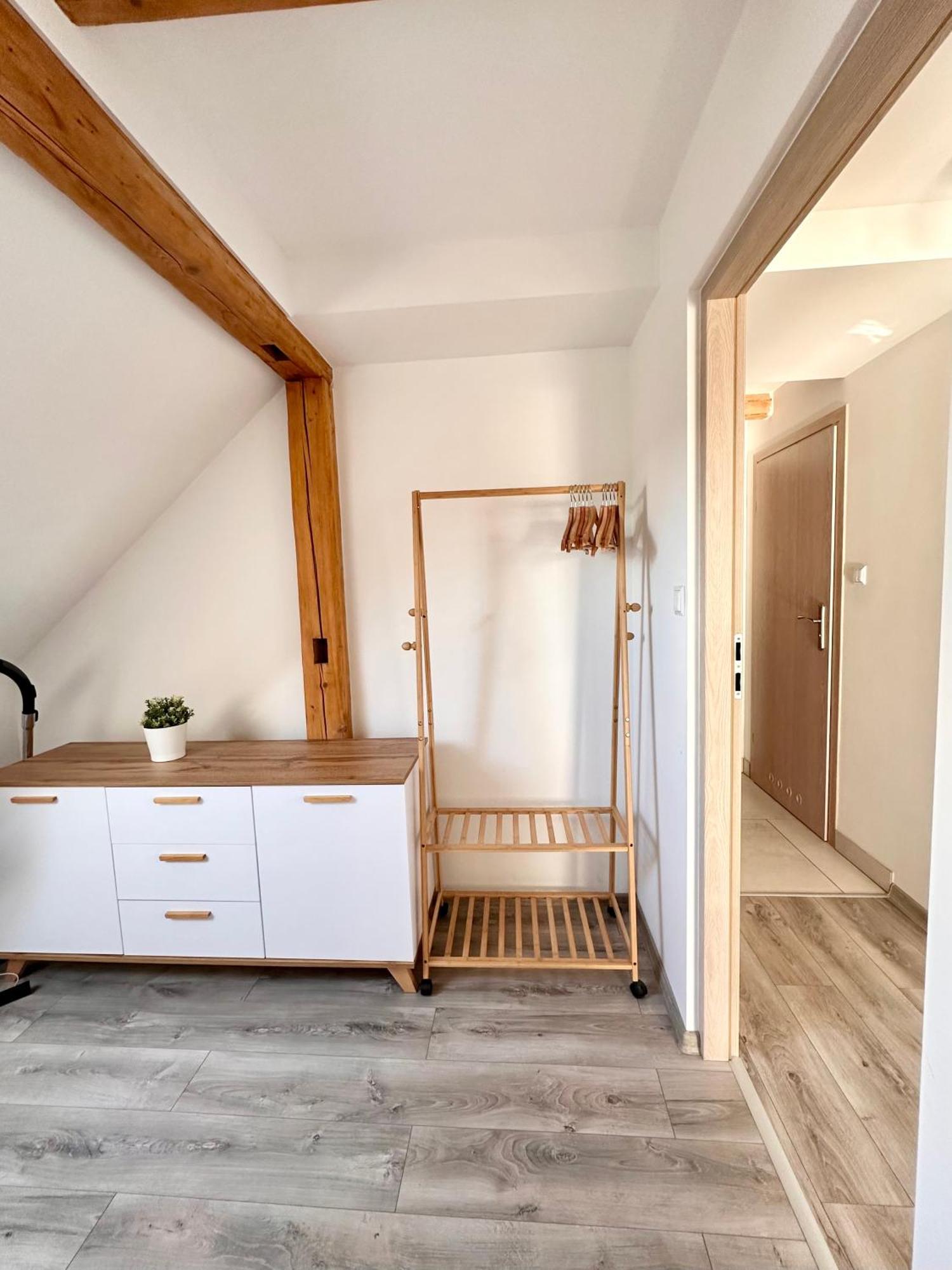 Apartment Klimatyczny Nr 8 Z Widokiem Na Gory Sowie